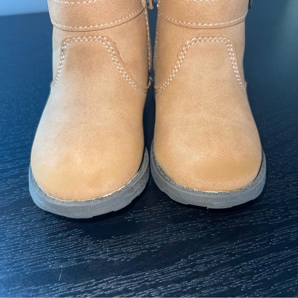Carters Baby Girl Booties Size 5M - Picture 7 of 12